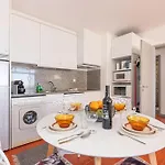 Varandas Da Rocha - Silhueta Citadina *
