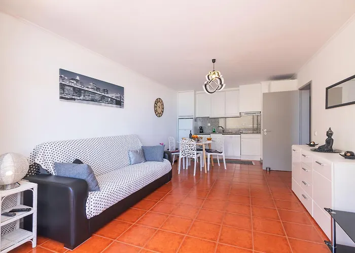 Varandas Da Rocha - Silhueta Citadina *